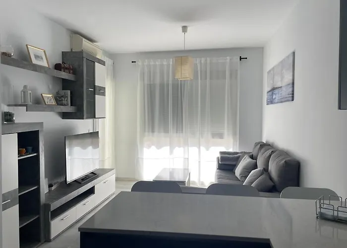 Salix Arenal إِستيبونا